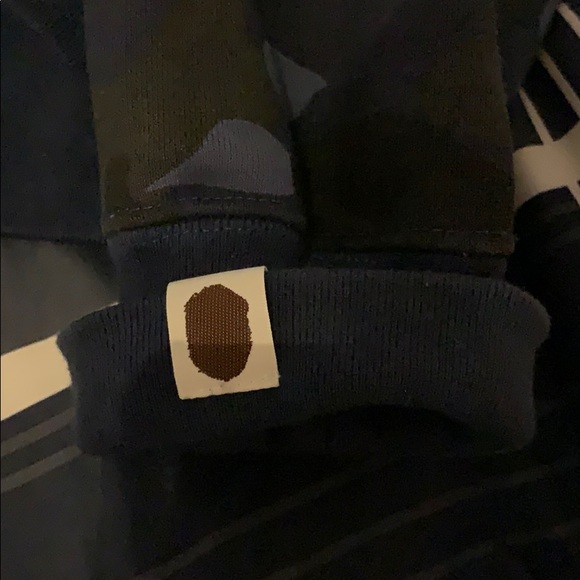Bape hoodie - Picture 2 of 4